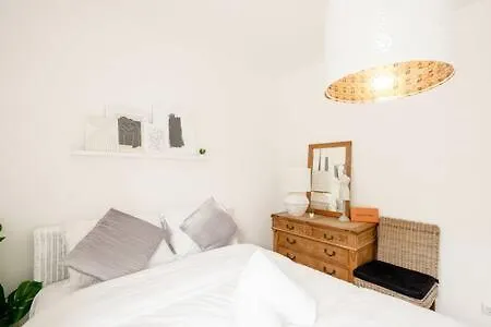 Modern 2Br Apt In Sandweiler With Terrace Apartment